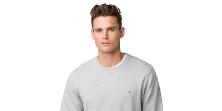 Štýlové svetre Tommy Hilfiger