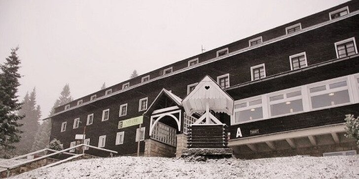 Zimný pobyt s polpenziou v Horskom Hoteli Granit**