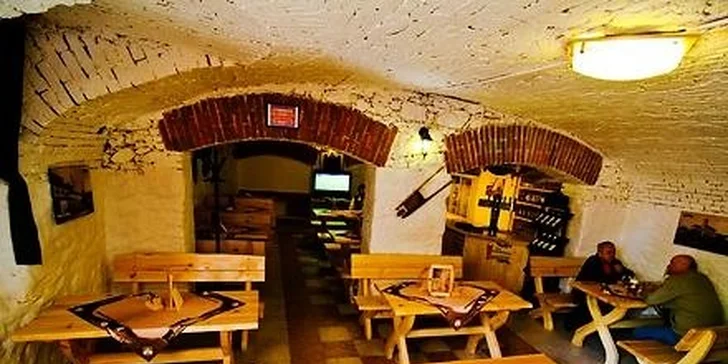 Domáce pečené rebierka s medom a omáčkou