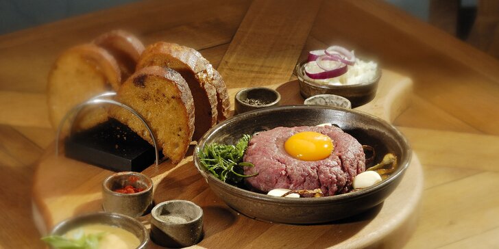 Kulinárske zážitky: tatársky biftek, grilované koleno a kurča pre 2 osoby alebo grilovaný býk na veľkú hostinu