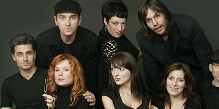 4,99 eur za koncert skupiny FRAGILE. Rock – pop – jazzové hity bez hudobných nástrojov, teda a cappella. Neopakovateľný večer plný hudby a skvelého humoru!
