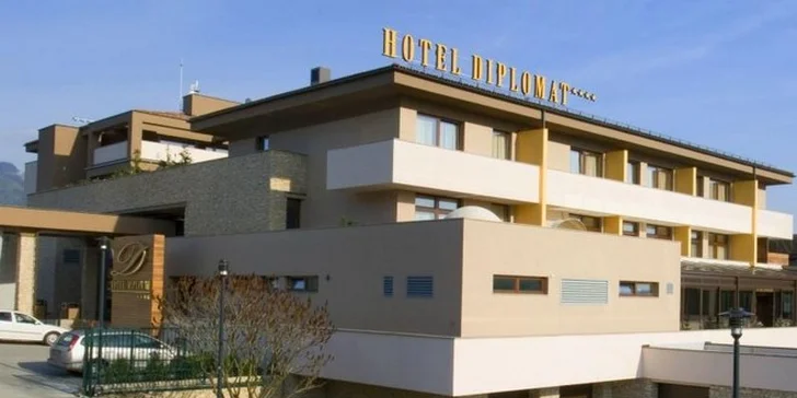 168 eur za wellness pobyt pre DVE OSOBY v Hoteli DIPLOMAT**** Rajecké Teplice. Luxusný oddych v jednom z najkrajších miest Slovenska !