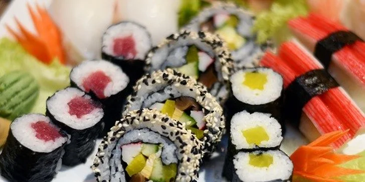 Sushi set (10 alebo 20 kúskov) v Sushi bare Sunshine v Auparku