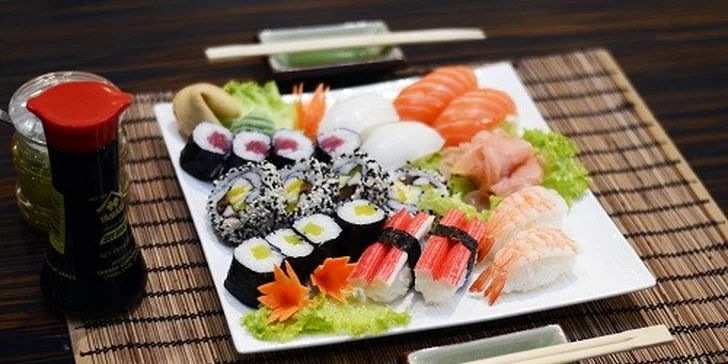 Sushi set (10 alebo 20 kúskov) v Sushi bare Sunshine v Auparku