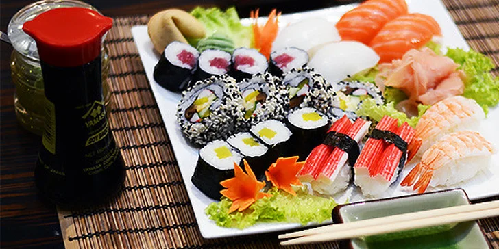Sushi set (10 alebo 20 kúskov) v Sushi bare Sunshine v Auparku