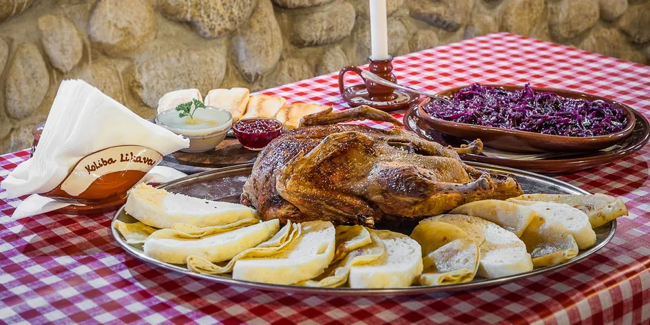 Kačacie hody pre 2 - 4 osoby v Kolibe Likava