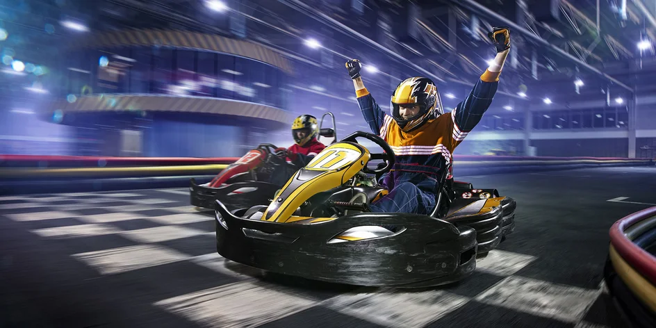 Jazda na motokáre v krytej hale v Martine