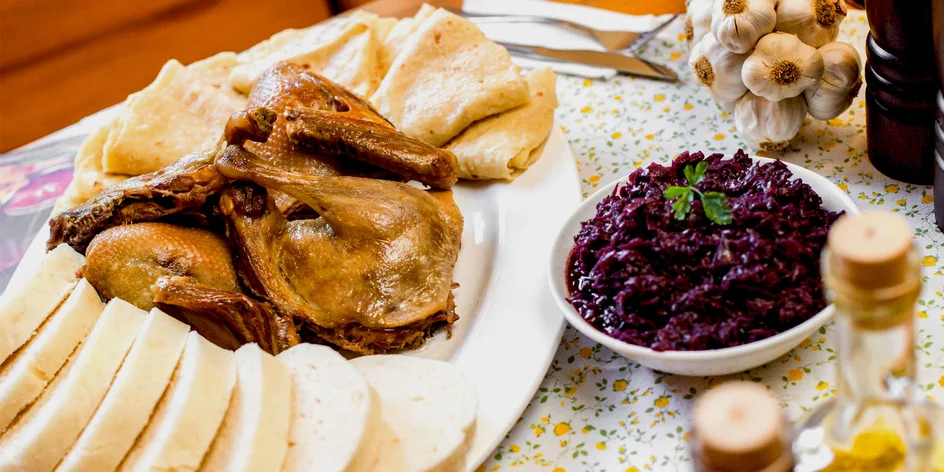 Poctivá, pomaly pečená kačica až pre 4 osoby