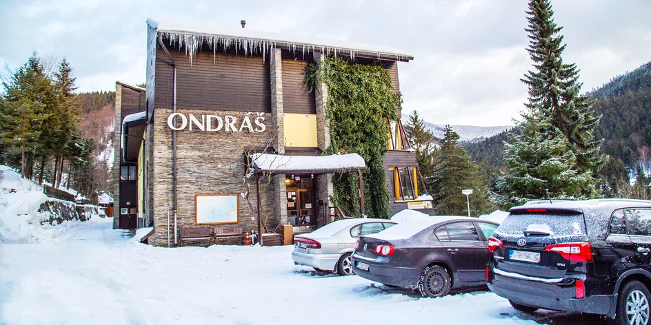 Dovolenka s raňajkami alebo polpenziou priamo pod Lysou horou