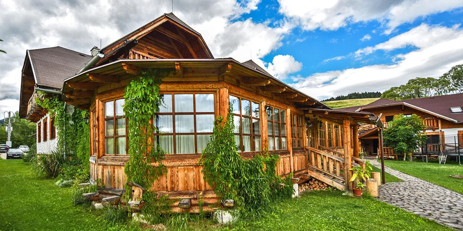 Pobyt vo vidieckom sídle v Bešeňovej s mini wellness