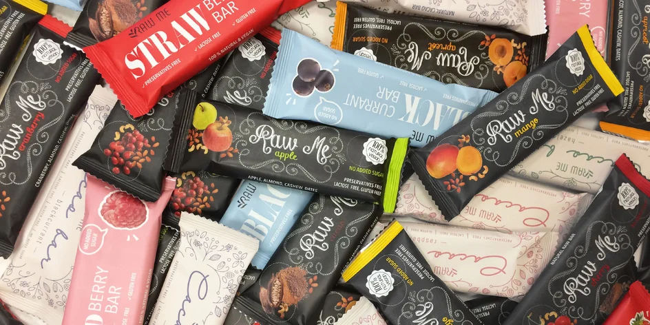 Kartóny Raw Me tyčiniek s mixom príchutí!