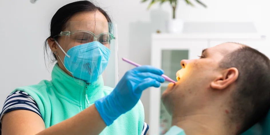 Bielenie zubov aj s dentálnou hygienou v Dentleman