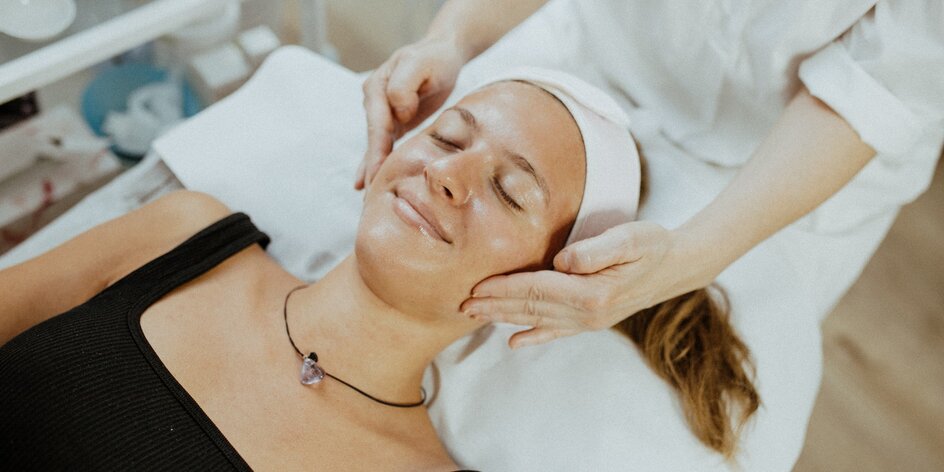 Relaxačné ošetrenia tváre či masáž hlavy