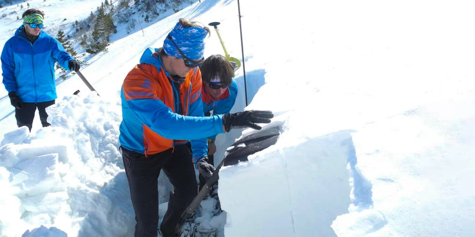 Lavínový kurz s certifikovaným medzinárodným horským sprievodcom