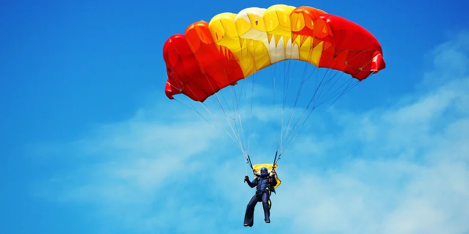 ADRENALÍN! Sólo zoskok padákom z výšky 1200 m