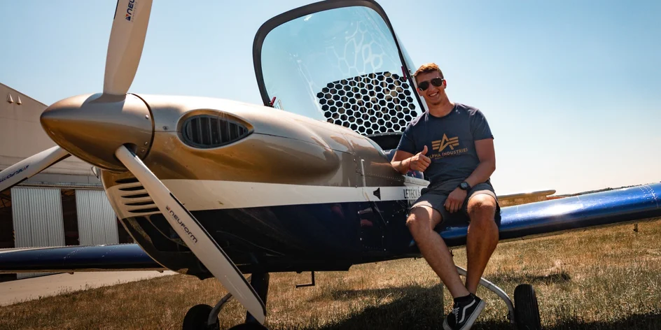 Let lietadlom Viper SD4 ponad Bratislavu či Košice s možnosťou pilotovania
