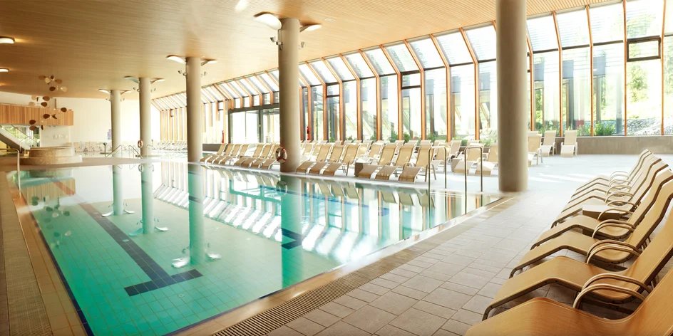 Kranjska Gora: 4* Hotel Špik s polpenziou a bazénmi
