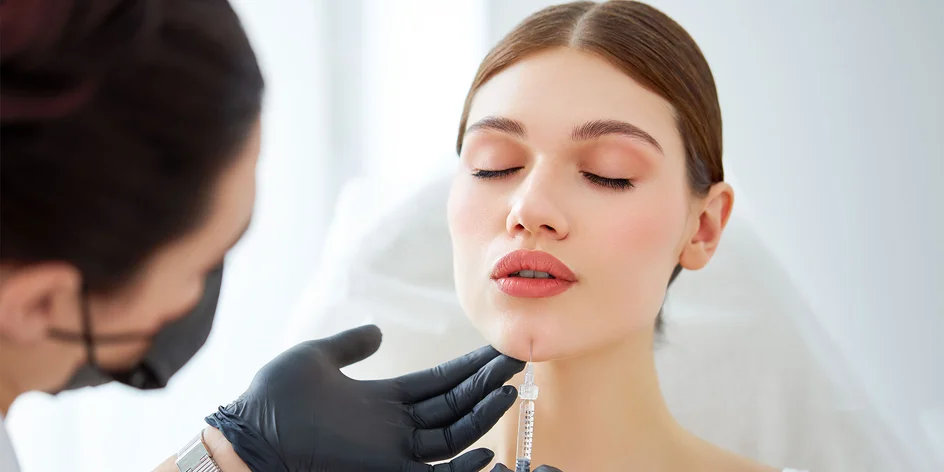 Aplikácia botulotoxínu aj baby botox na jemné vrásky