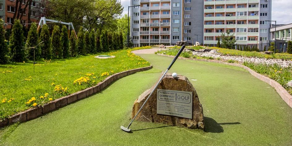 Najväčší outdoorový minigolf až pre 4 osoby