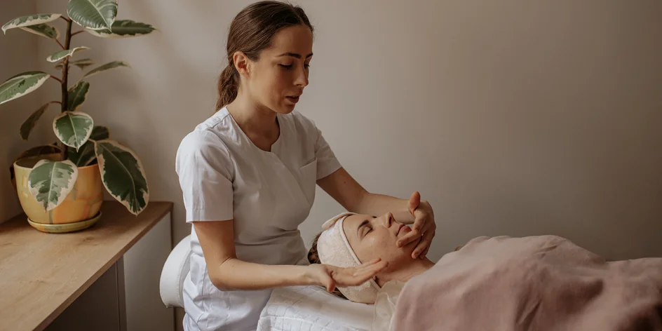 Relaxačné ošetrenie pleti s masážou v AngelBeauty