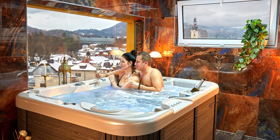 Romantický pobyt v Rožnovských pivných kúpeľoch s polpenziou a privátnym wellness