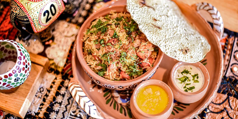 Indické degustačné menu alebo Chicken Dum Biryani s dezertom