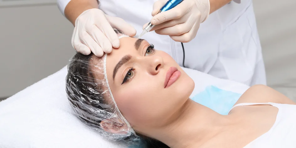 Permanentný make-up: Microblading obočia alebo akvarelové pery