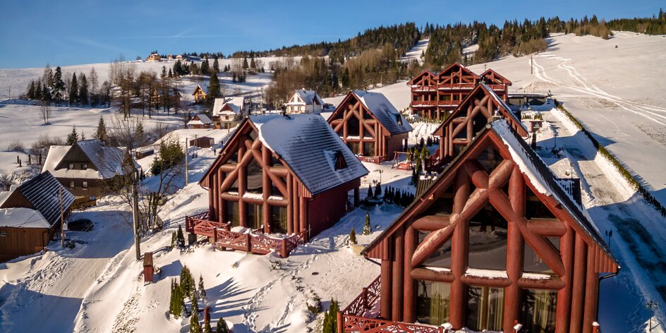 Noblesné chaty s výhľadom na Belianske Tatry: vlastná sauna aj jacuzzi na terase