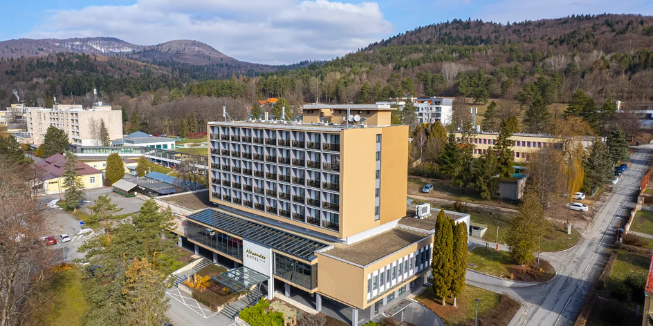 Relax v Bardejovských kúpeľoch v hoteli Alexander **** so stravou, procedúrami a wellness