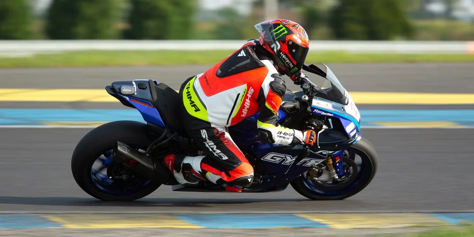 SLOVAKIA RING: Adrenalínová jazda na motorke YAMAHA R6