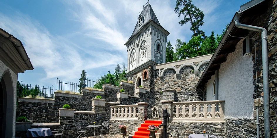 Romantický pobyt na hrade Kunzov s privátnym wellness