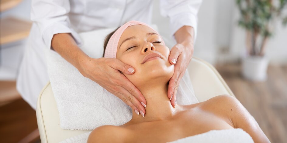 Kozmetické ošetrenia: čistenie, kolagén aj masáž tváre a dekoltu