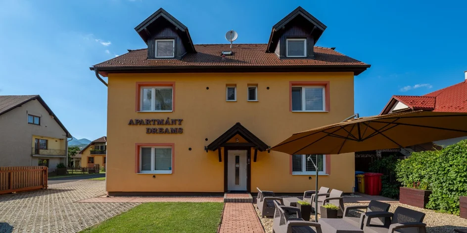 Rodinný pobyt v apartmánovom dome až pre 6 osôb: záhrada, altánok, gril aj detské ihrisko