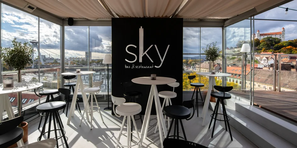 Welcome drinky zdarma a darčeková poukážka v SKY bar & restaurant