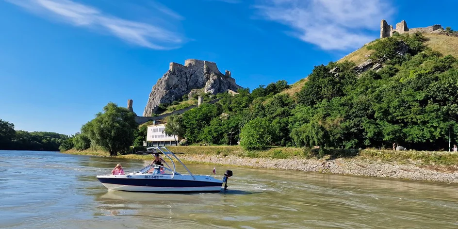 Privátne plavby po Dunaji s Proseccom: Devín, Danubiana či Gabčíkovo