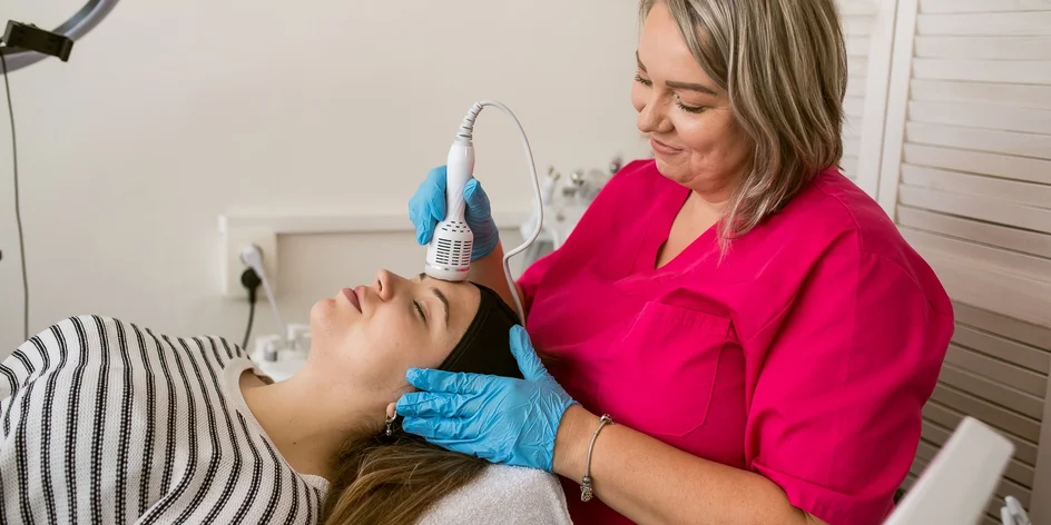 Frakčná mezoterapia, laminácia, lash lifting, hydratačné ošetrenie a iné