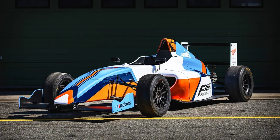 Adrenalín na Slovakia Ringu: FORMULA F4 s max. rýchlosťou 235 km/h aj s videozáznamom