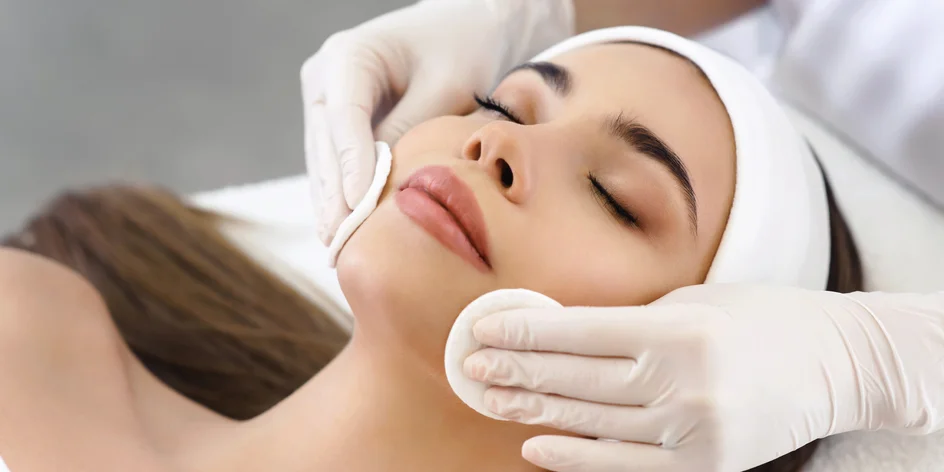 Darčekové poukážky do salónu QUEEN v hodnote 30 € a 50 €