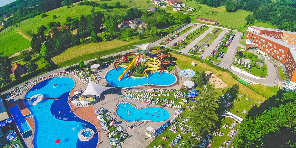 Apartmány v Chorvátsku: aquapark, termálne bazény a polpenzia