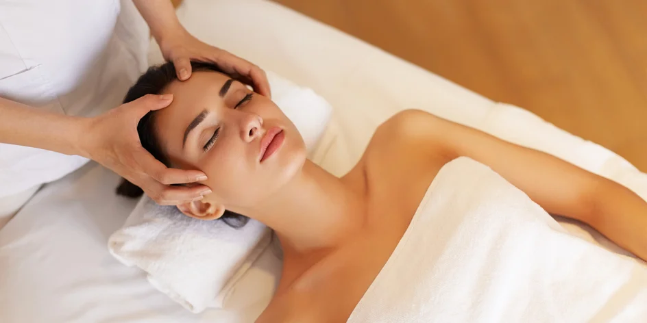 Uvoľňujúce masáže v Eleonor Esthetic: Zbavte sa stresu a bolesti