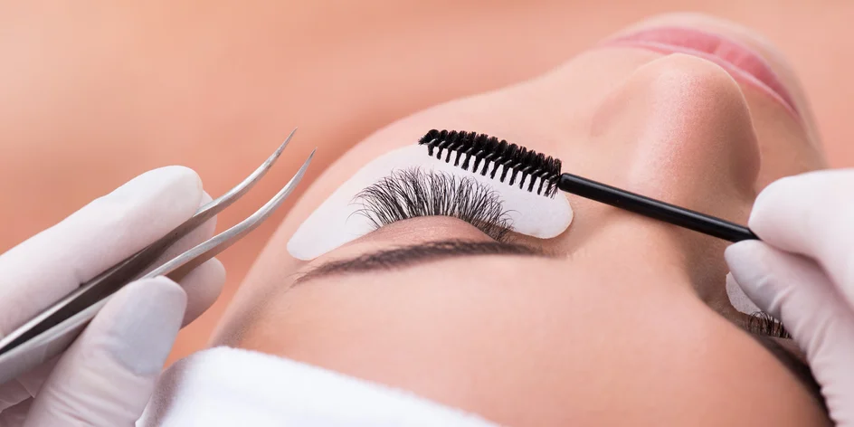 Aplikácia mihalníc či mezoterapia dermapenom