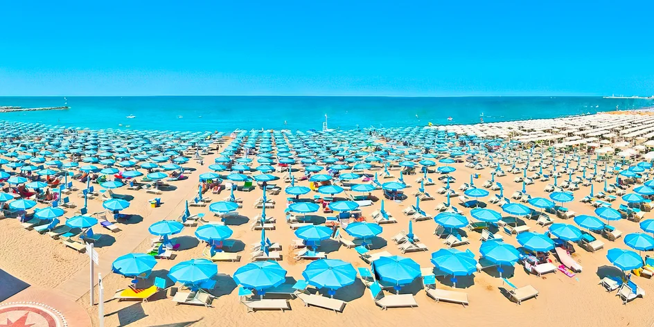 S rodinou k Jadranu: plná penzia, hotel pri pláži aj bazén