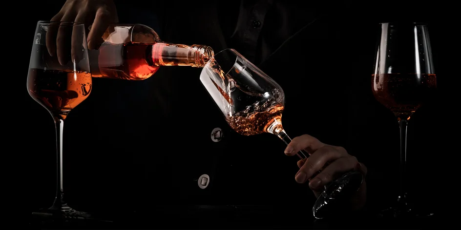 Blind Tasting vo VINIDI: Slepá degustácia vína v tme