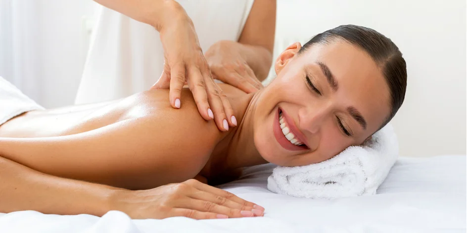 Klasická alebo relaxačná masáž, bankovanie či maderoterapia