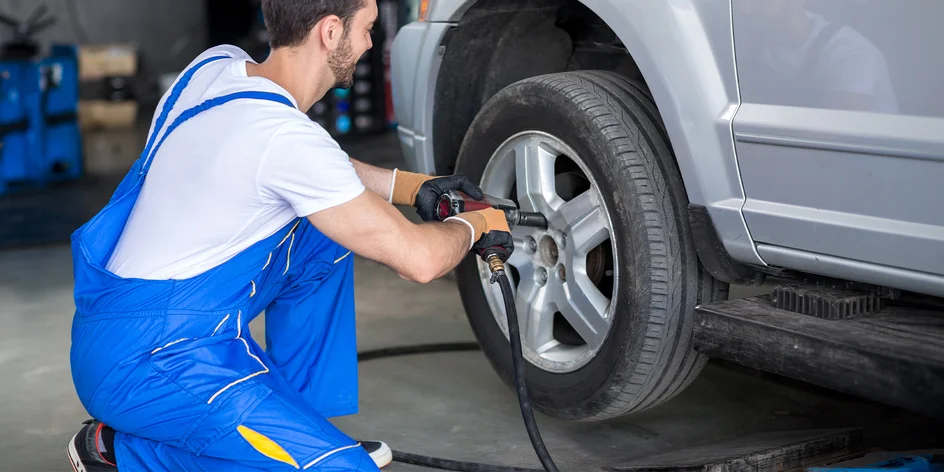 Prezúvanie pneumatík s vyvážením a kontrolou bŕzd