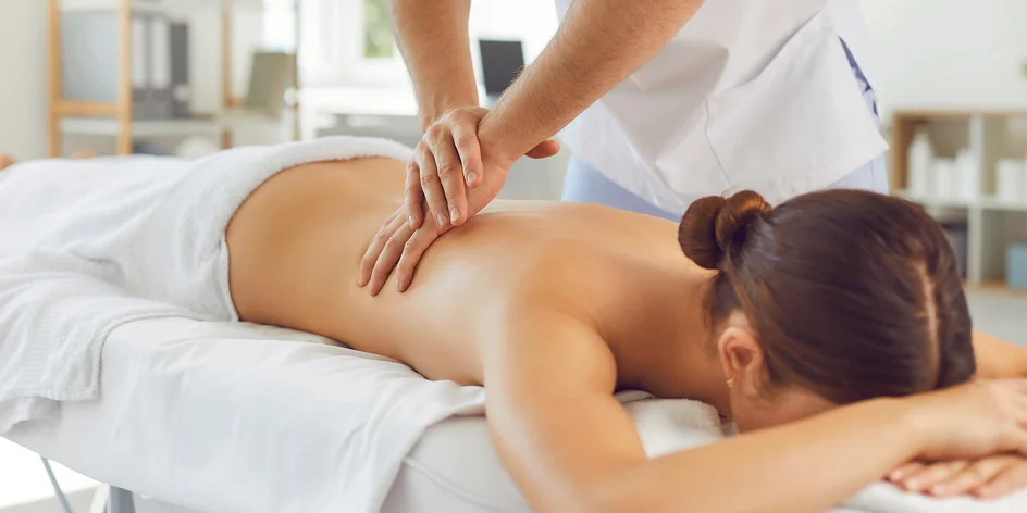 Klasická, športová či anticelulitídna masáž, lymfodrenáž aj bankovanie