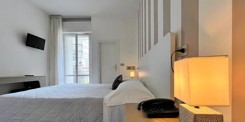 Rimini: hotel 7 min. od pláže, first minute