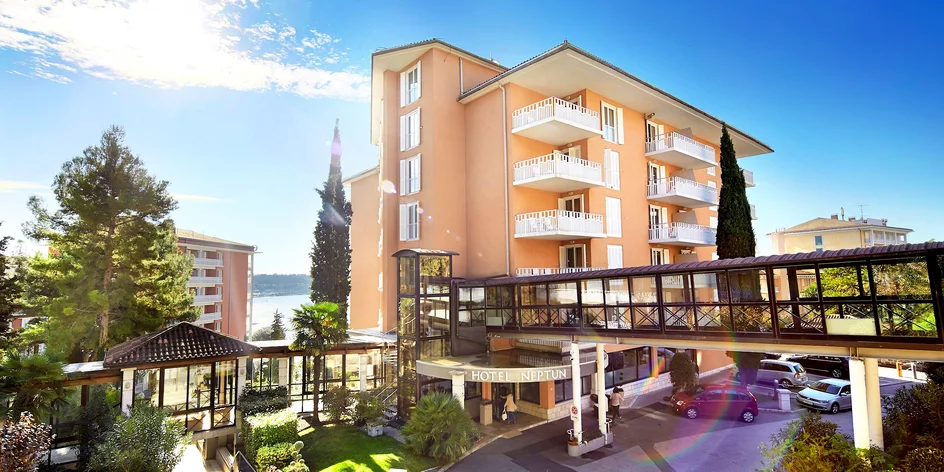 4* pobyt v Portoroži: jedlo, bazény, pláž, dieťa zdarma