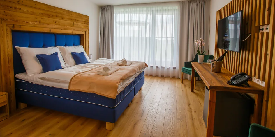 Pobyt v Chateau GRAND BARI s raňajkami a degustáciou