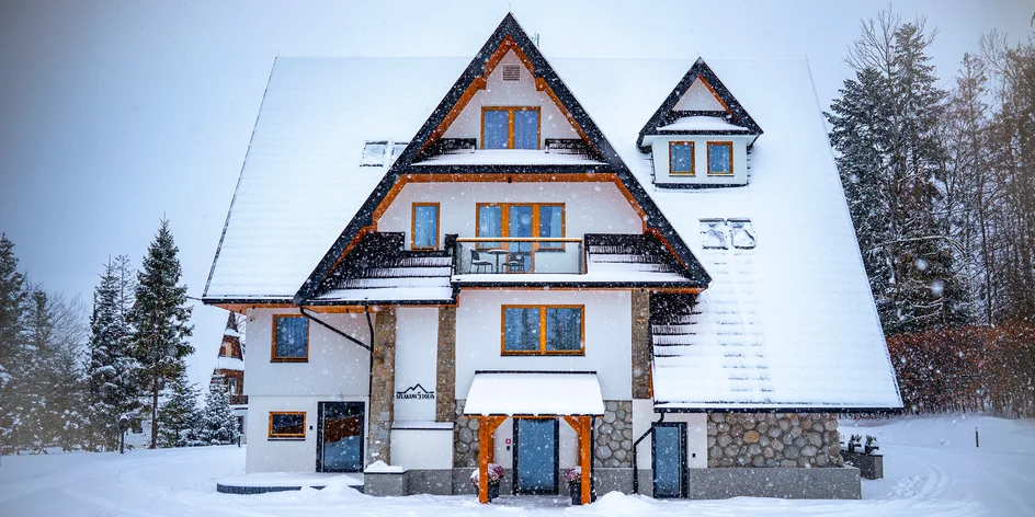 Malebný kút Zakopaného: moderný hotel so stravou aj vybavenie pre deti